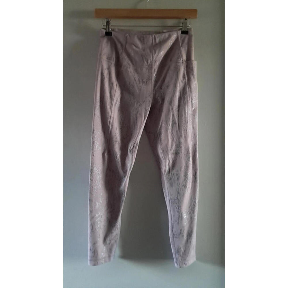 Sweaty Betty super soft size medium sparkly pink leggings M